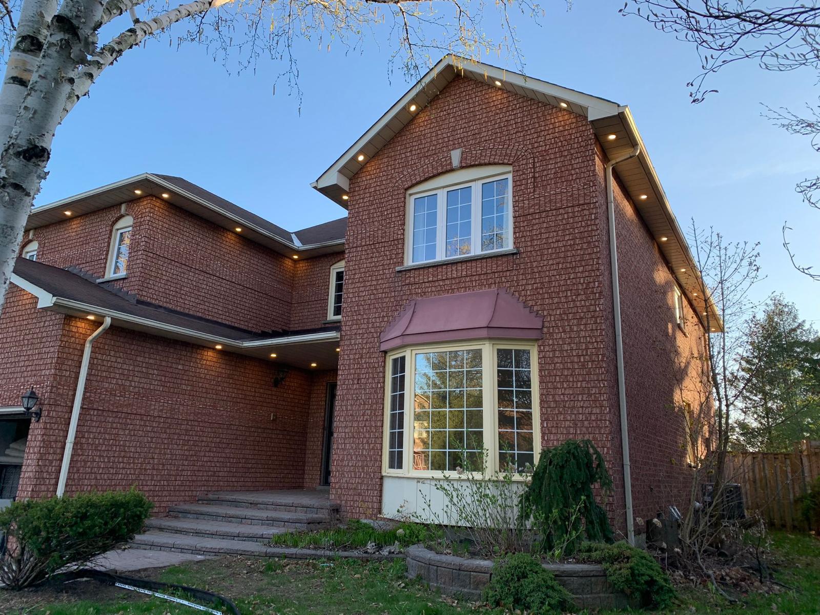 Exterior soffit lighting installation on a GTA home completed by MAC Canada Electric